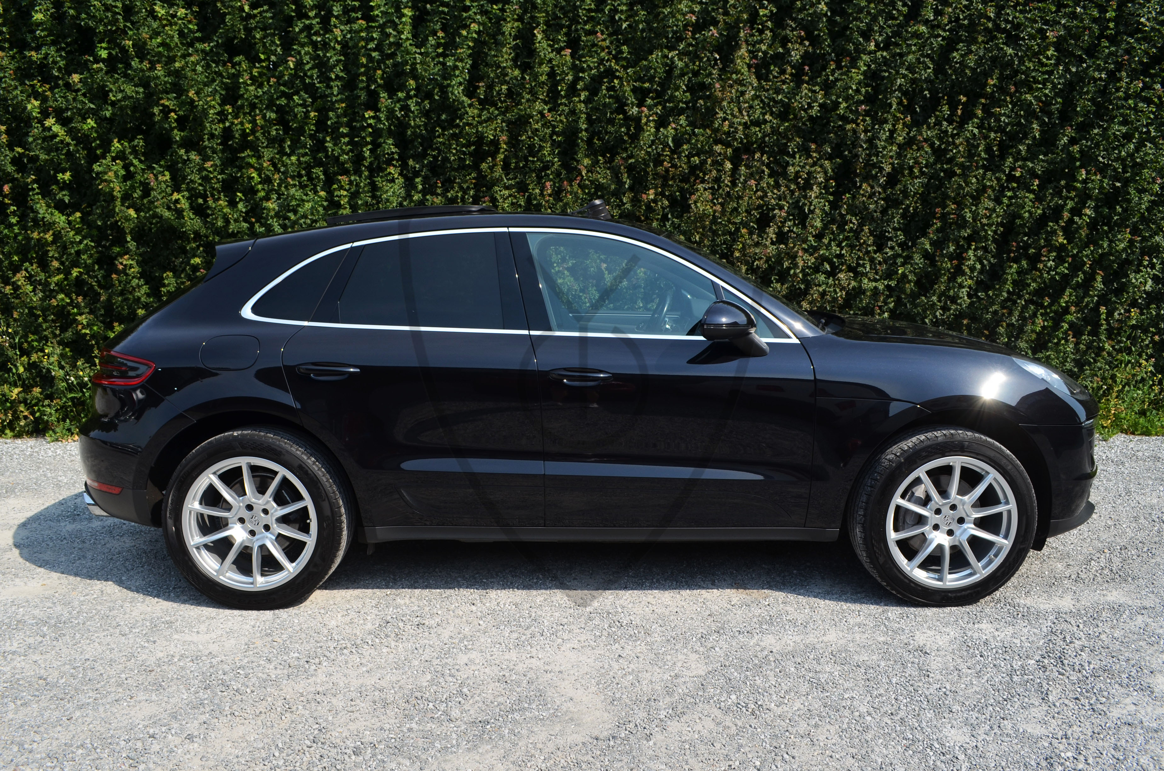 PORSCHE MACAN — image 23